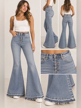 Wild Fable Highest Rise Extreme Flare Jeans Size 6 Light Wash Raw Hem